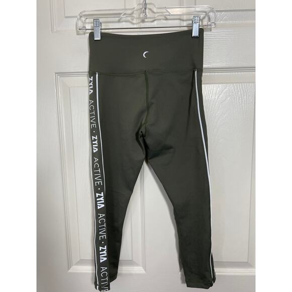 Zyia Active Olive Green Logo Spell Stripe Light N Tight Capri Leggings High Rise - Picture 5 of 9
